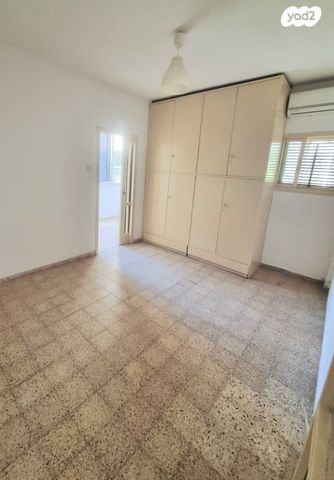 דירה, יונה 26, עליות, רמת גן