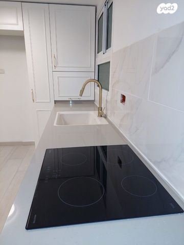 יחידת דיור, ברקת 12, נעלה, נעלה