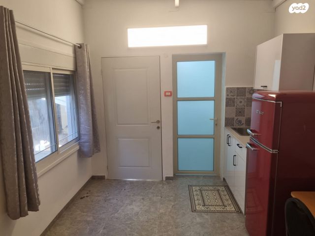 דירה, אחד העם 43, שיכון א', קרית שמונה