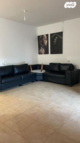 שרה ואהרון אהרונסון 50