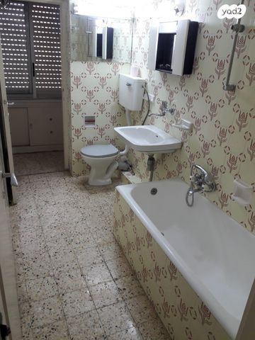 דירה, בנימין ד'ישראלי 67, אחוזה, חיפה