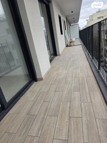 דירה, הרב יצחק ידידיה פרנקל 67, נווה שאנן, תל אביב יפו