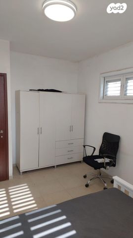 דירה, הגיבור האלמוני 44, יד אליהו, תל אביב יפו