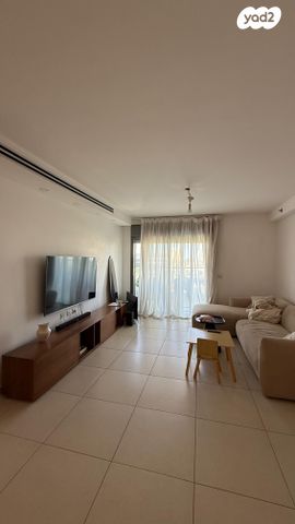 דירה, עפרה חזה 12, משכנות האומנים, קרית מוצקין