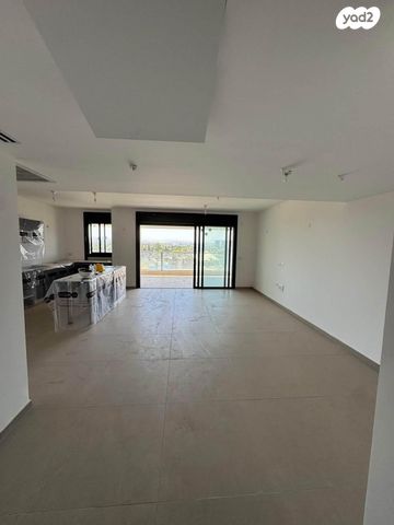 דירה, יונה וולך 7, גרין פארק החדשה, הוד השרון