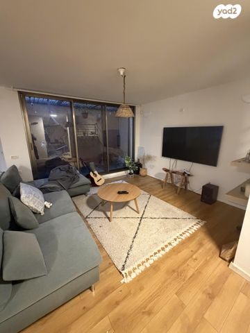 מרתף/ פרטר, הנשר 7, בנה ביתך, קדימה צורן