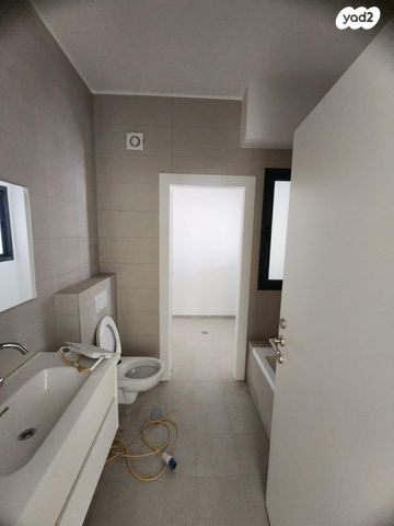 דירה, יהדות איטליה 5, רמת יורם, נתיבות