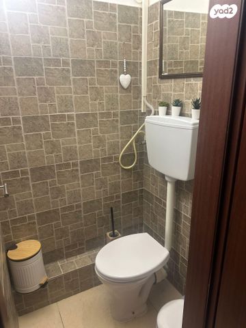 דירה, משעול החרצית 5, גינות שומרון, קרני שומרון