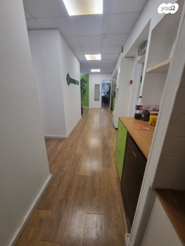 משרדים, שדרות גיבורי ישראל 40, אזור תעשיה ספיר, נתניה