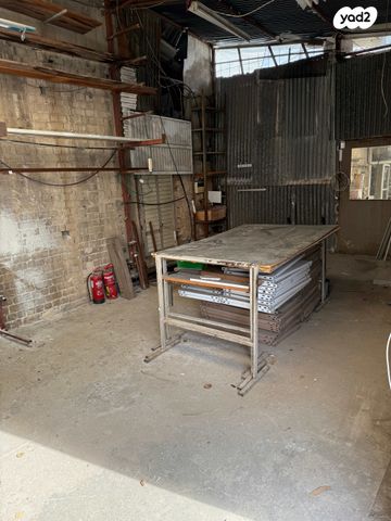 מחסנים, המנור 12, גבעת הרצל, אזור המלאכה יפו, תל אביב יפו