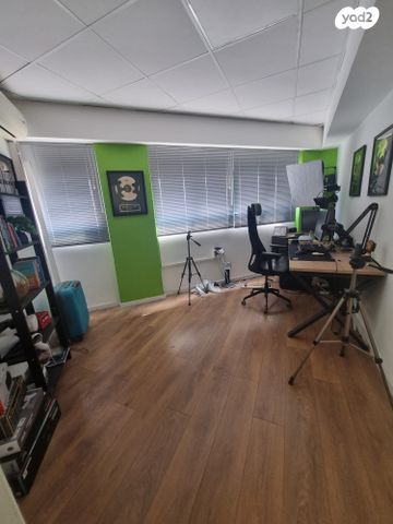 משרדים, שדרות גיבורי ישראל 40, אזור תעשיה ספיר, נתניה