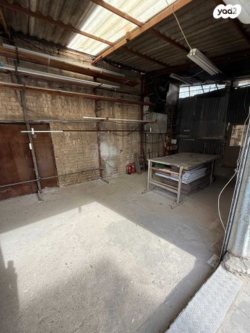 מחסנים, המנור 12, גבעת הרצל, אזור המלאכה יפו, תל אביב יפו