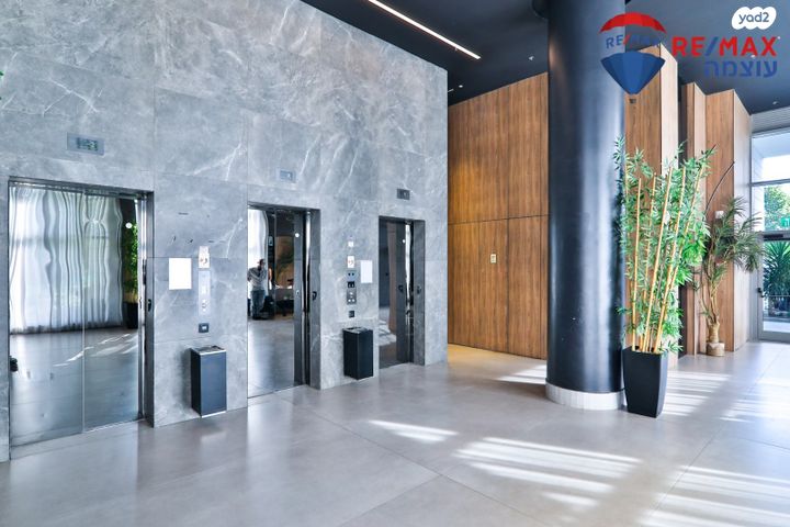 דירה, חיים חפר, הרקפות, ראשון לציון