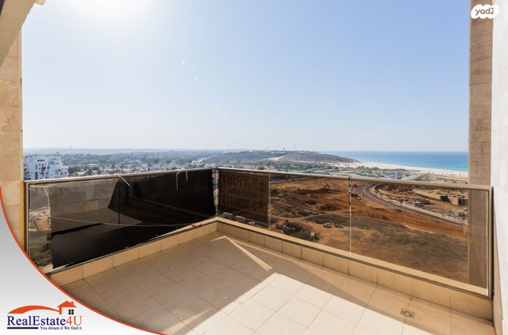 דירה, אהוד מנור, עיר ימים, נתניה