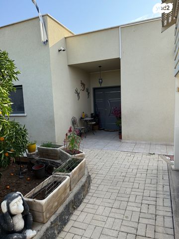 בית פרטי/ קוטג', מחניים