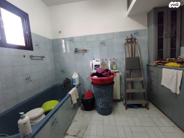 דירה, לוחמי הגטאות, דרום, צפת