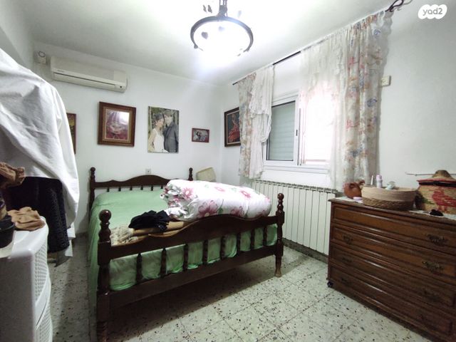 דירה, לוחמי הגטאות, דרום, צפת