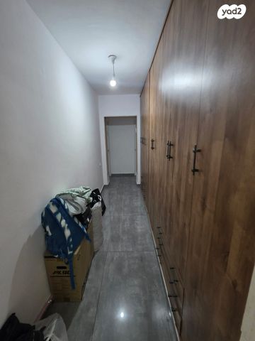 דירה, גיורא יוספטל 17, גיורא, רמלה