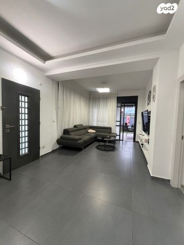 דירת גן, העלייה 6, קרית ים ב', קרית ים