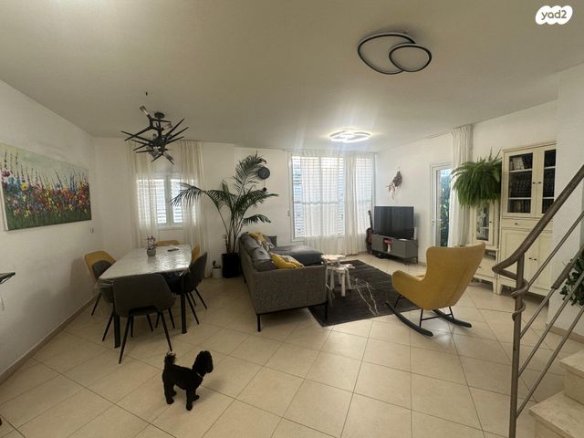 גג/ פנטהאוז, דונש, רמת גן