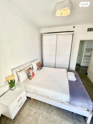 דירה, גדוד ברק, טבריה