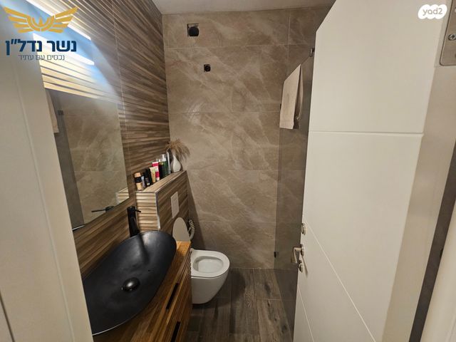 גג/ פנטהאוז, חזון אי"ש 54, בני ברק