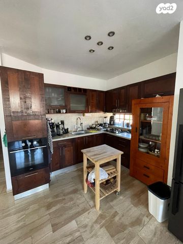 דירה, הראל, ארלוזורוב, גבעתיים