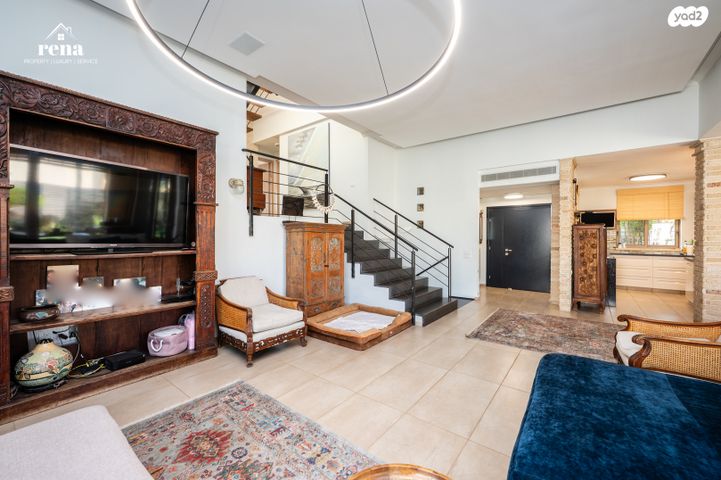 בית פרטי/ קוטג', המעוף, קיסריה