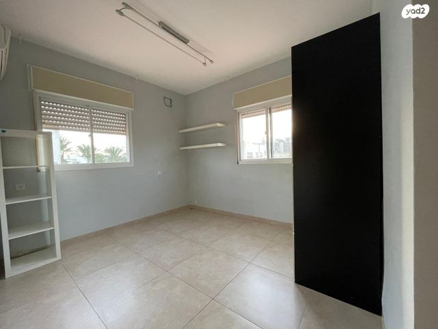 גג/ פנטהאוז, חיים, קרית ביאליק