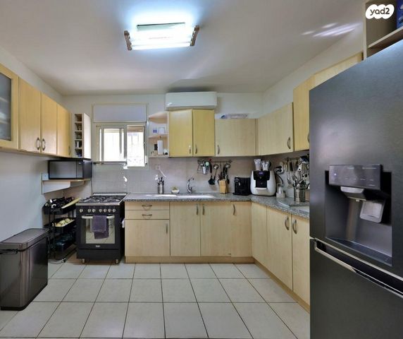 גג/ פנטהאוז, הרבנית חיה מושקא, חיפה