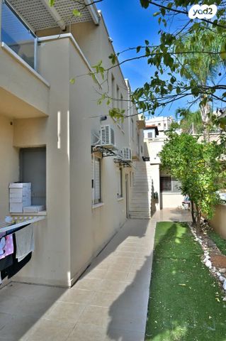 דו משפחתי, יהלום, שערי תקווה