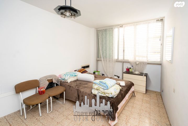 דירה, הרצליה