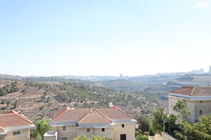 דירת גן, שכונה ח', מבשרת ציון