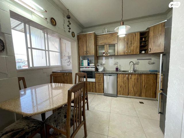 גג/ פנטהאוז, חיים, קרית ביאליק