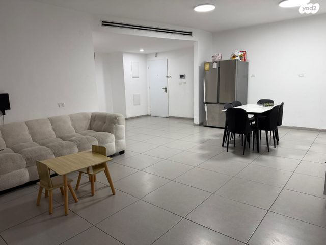 דירה, יסמין 18, עפולה