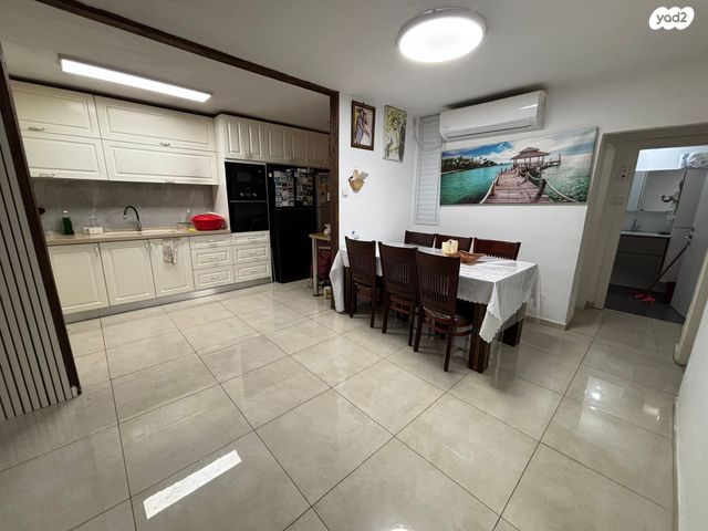 קרן היסוד 38