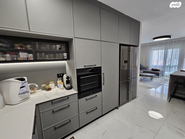 פרץ ברנשטיין 