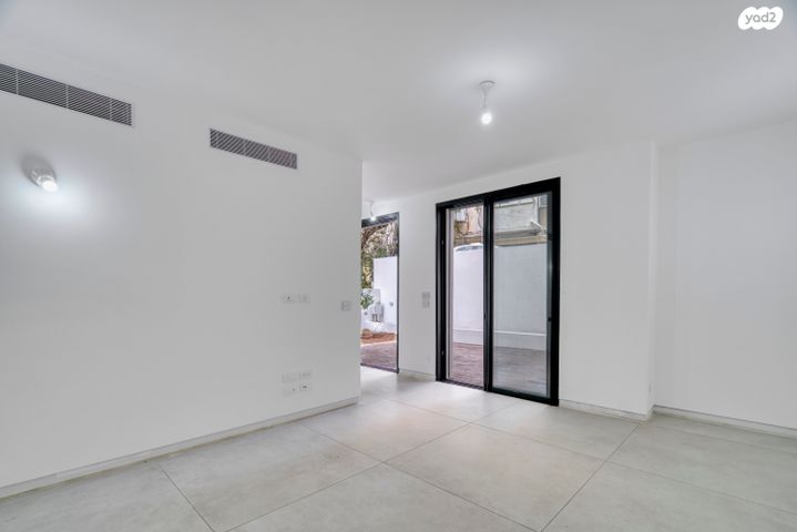 דירת גן, זכרון יעקב 11, הצפון החדש - כיכר המדינה, תל אביב יפו