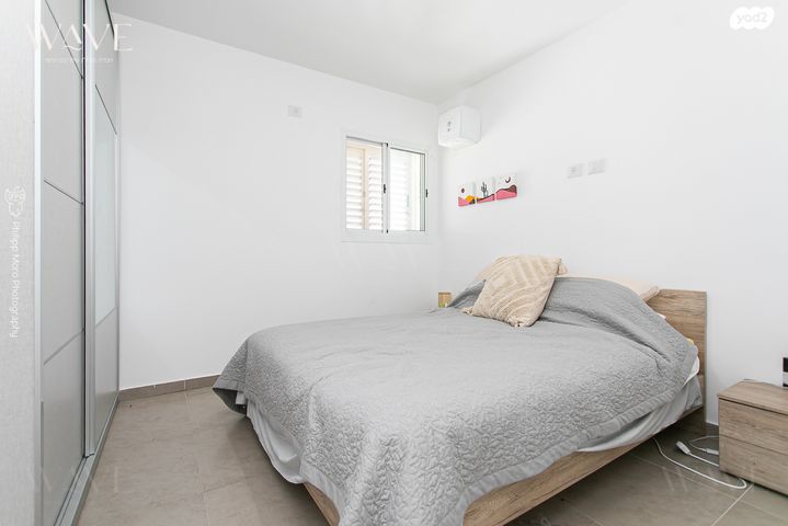 דירה, האגמית, החותרים, טירת כרמל