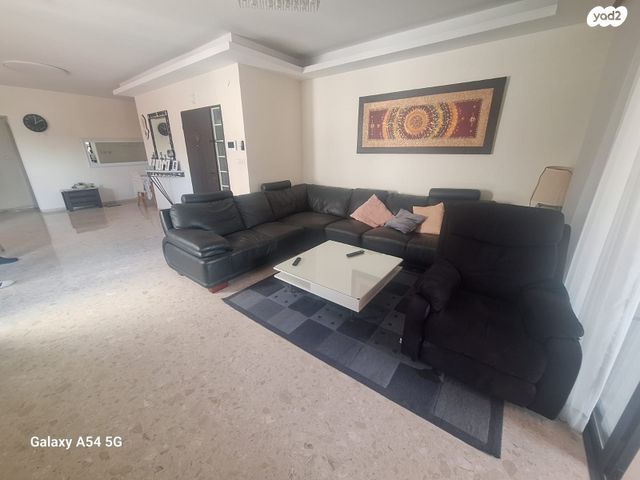 גג/ פנטהאוז, שמעון רייך, עיר, מרכז העיר, נהריה