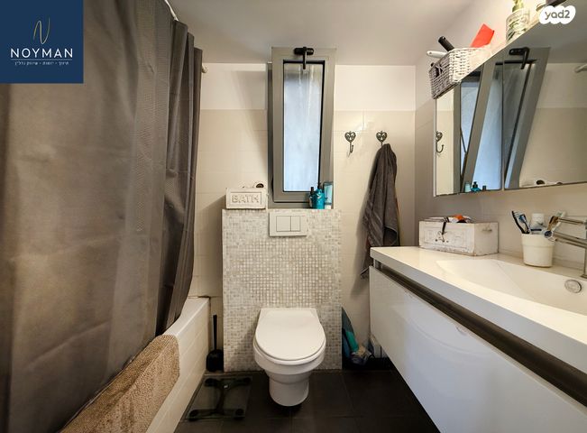 דירה, ד"ר יהודה פרח 12, קרית השרון, נתניה