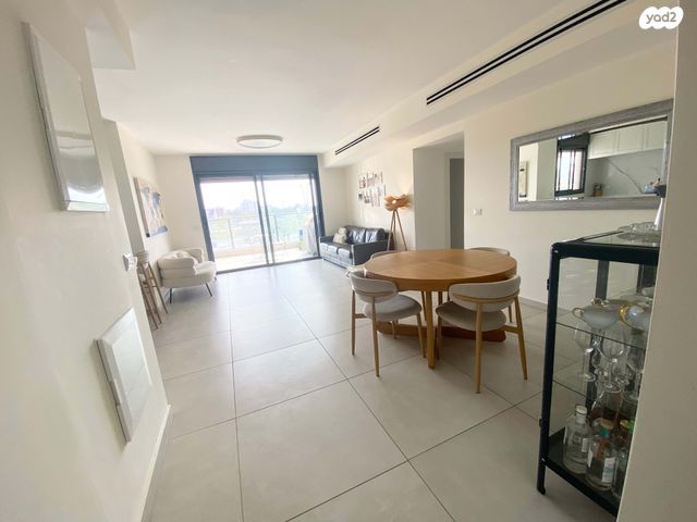 דירה, כרמי גת, קרית גת