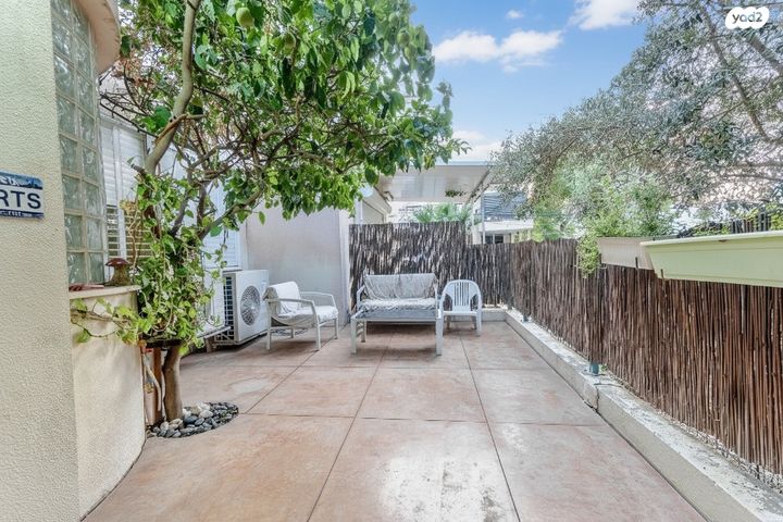 דו משפחתי, האר"י הקדוש, מחנה יהודה, פתח תקווה