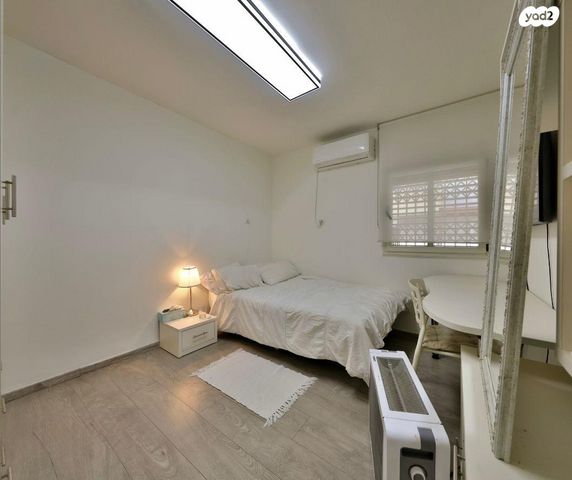 גג/ פנטהאוז, הרבנית חיה מושקא, חיפה