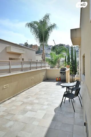 דו משפחתי, יהלום, שערי תקווה