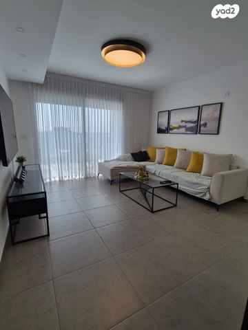 דירה, ליבנה 10, יצחק שמיר, נהריה