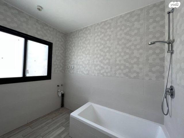 דירה, ששת הימים, קרית חיים מזרחית, חיפה