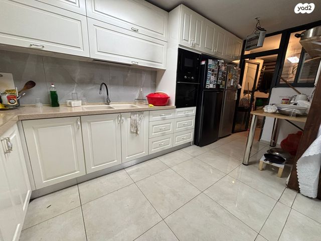 דירה, קרן היסוד 38, רובע ד', אשדוד