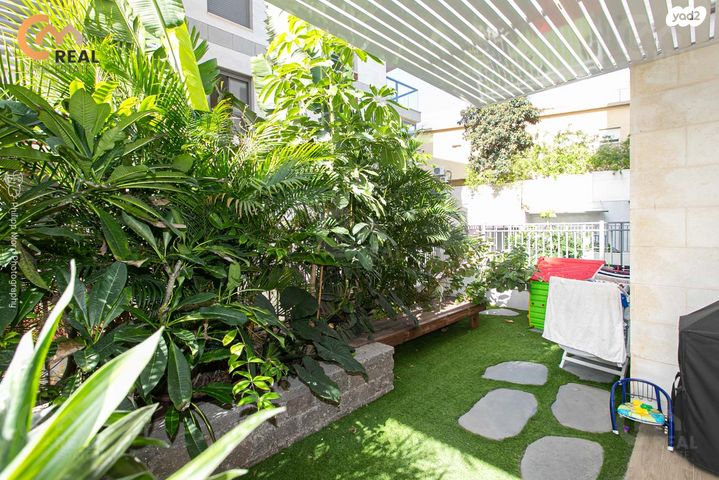 דירת גן, סמולנסקין, אחוזה, חיפה