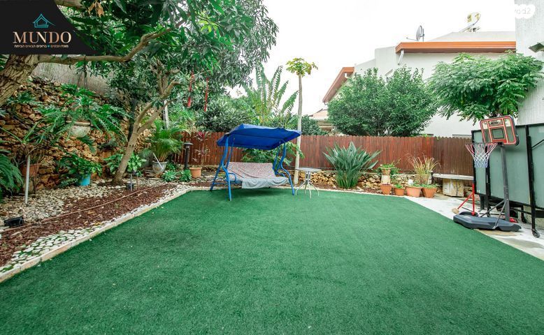 דו משפחתי, הסנונית, באר יעקב